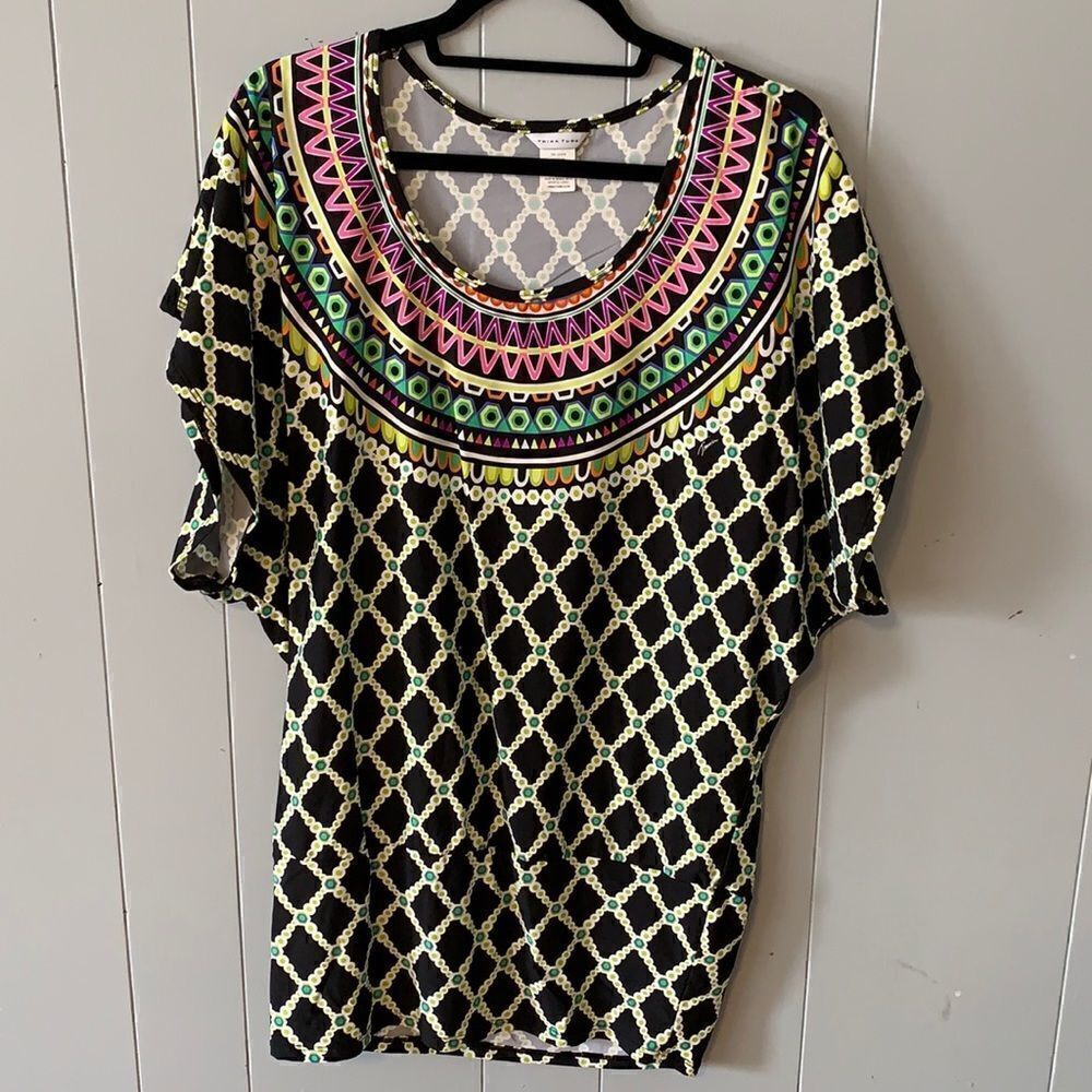 Trina Turk Tunic Size Medium